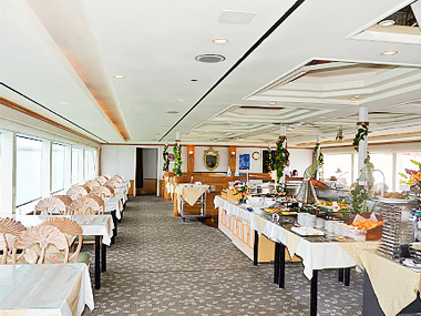 メインダイニング