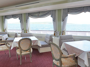 星空を見ながらディナーが楽しめます