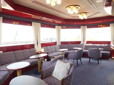 星空を眺めるバー