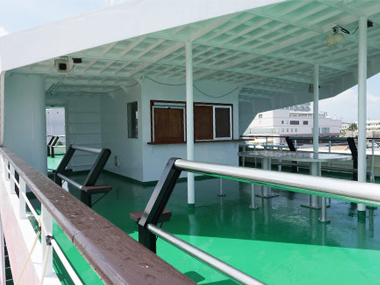 スカイラウンジ